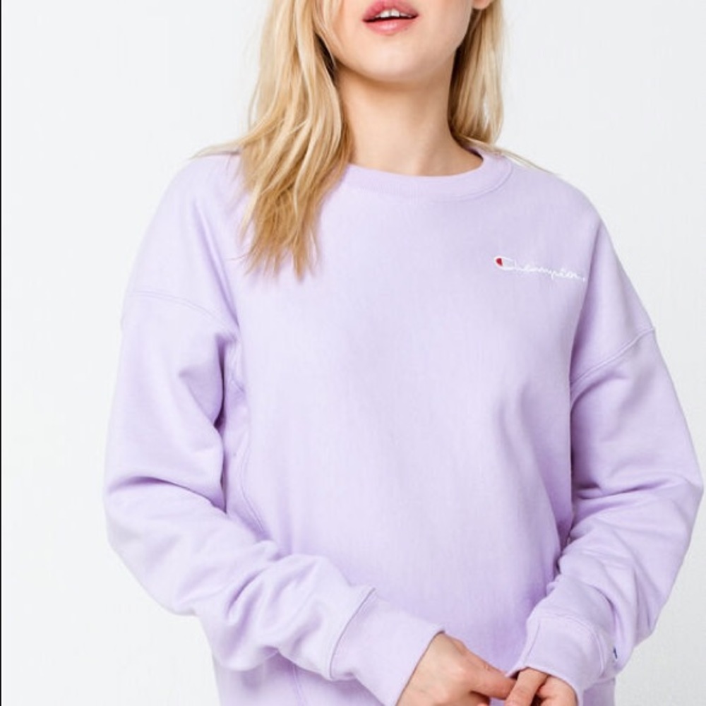 COPY - CHAMPION Reverse Weave Lilac Crew Sweatshi…